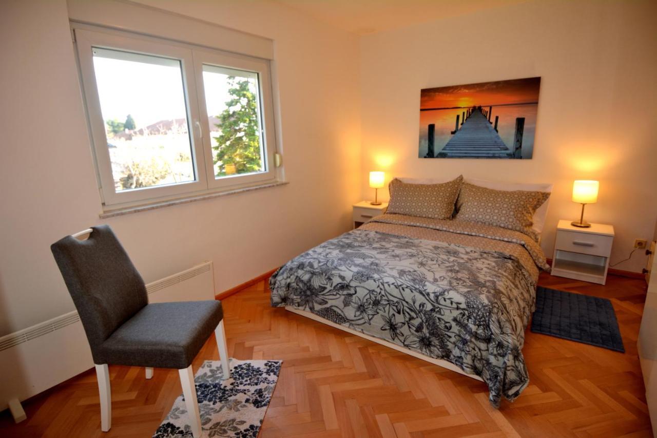 Apartman Monte Rizzi Apartment Pula Exterior photo